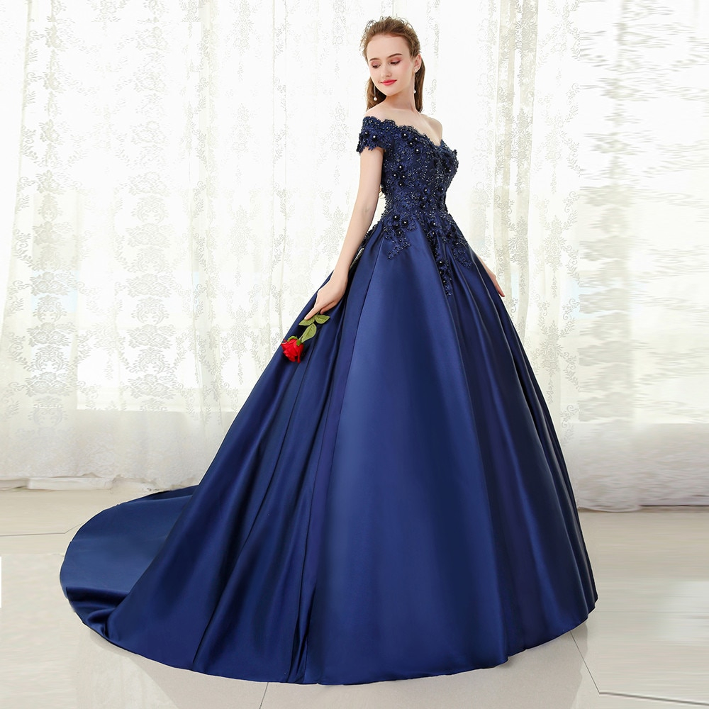Stylish and Elegant Evening Dress for Ladies in Trends
