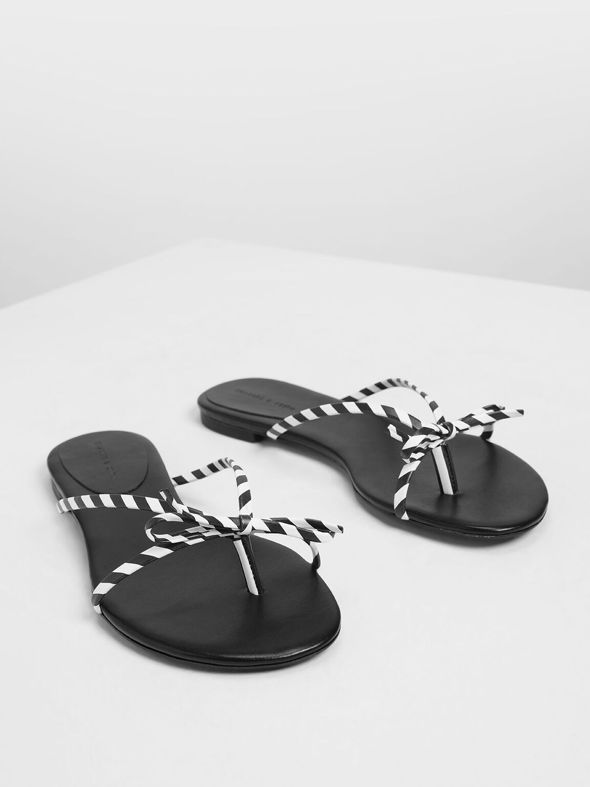 Summer Fashion Guide: Choose Best Comfortable Sandals for Women